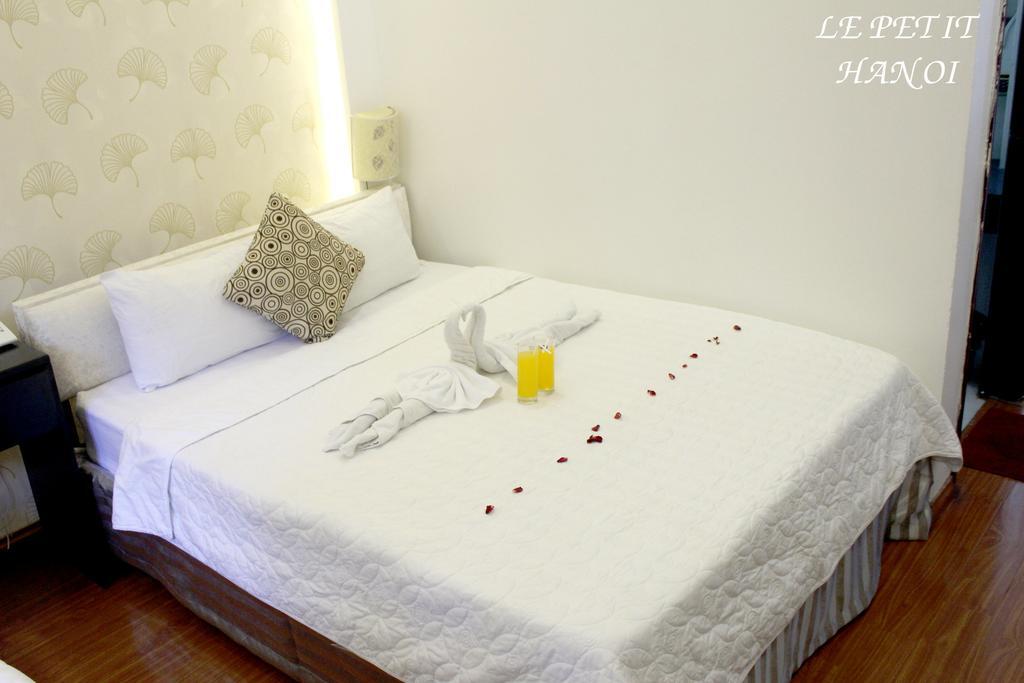 Le Petit Hanoi Hotel エクステリア 写真