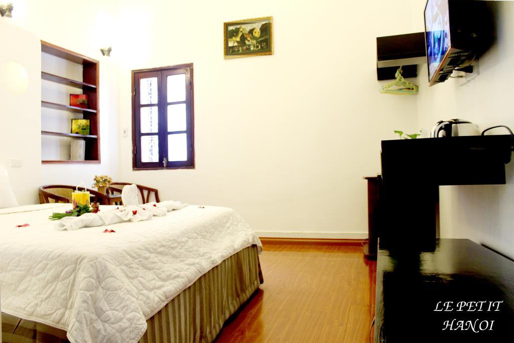Le Petit Hanoi Hotel エクステリア 写真